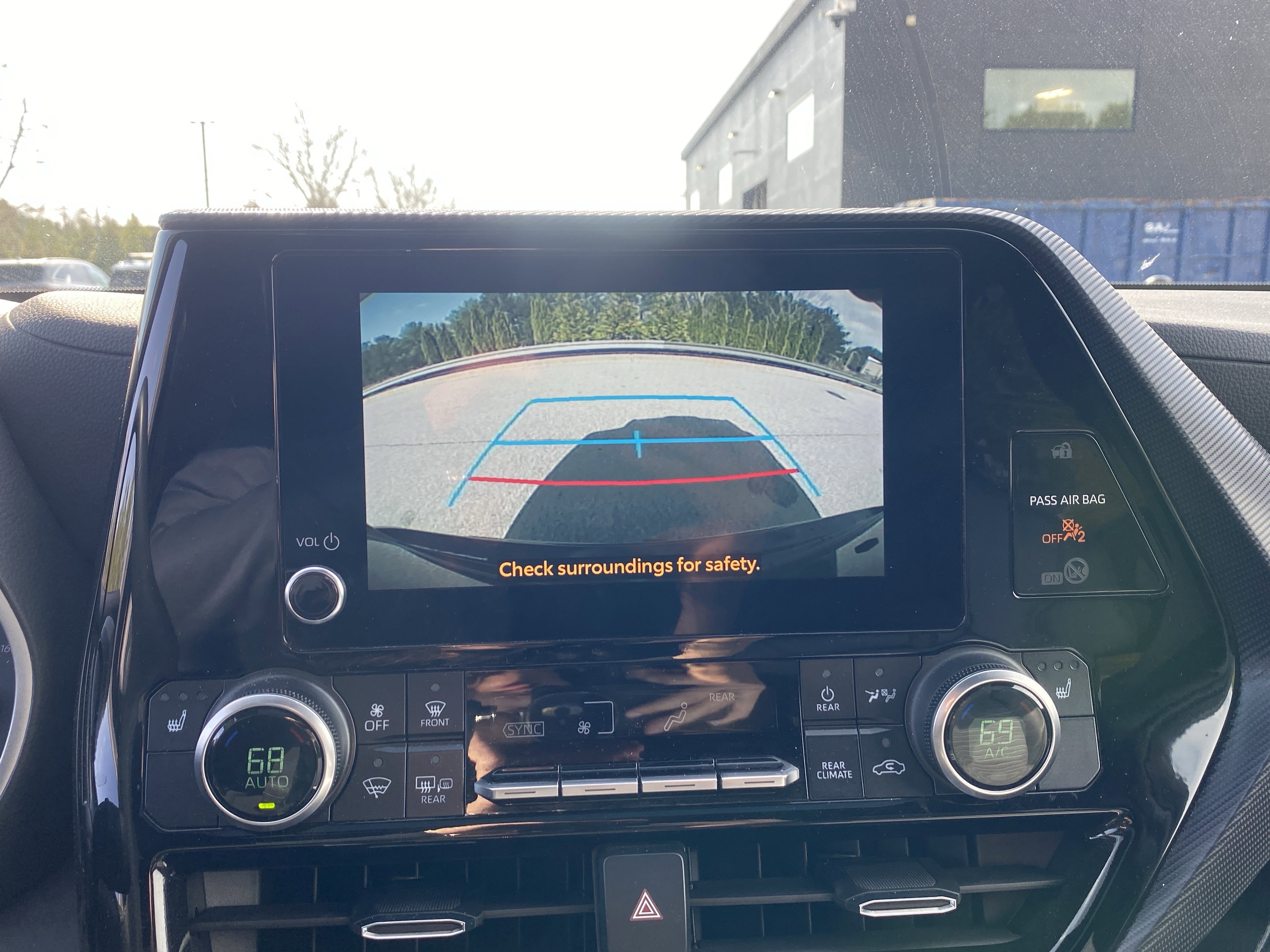 Used 2024 Toyota Highlander XSE image 25