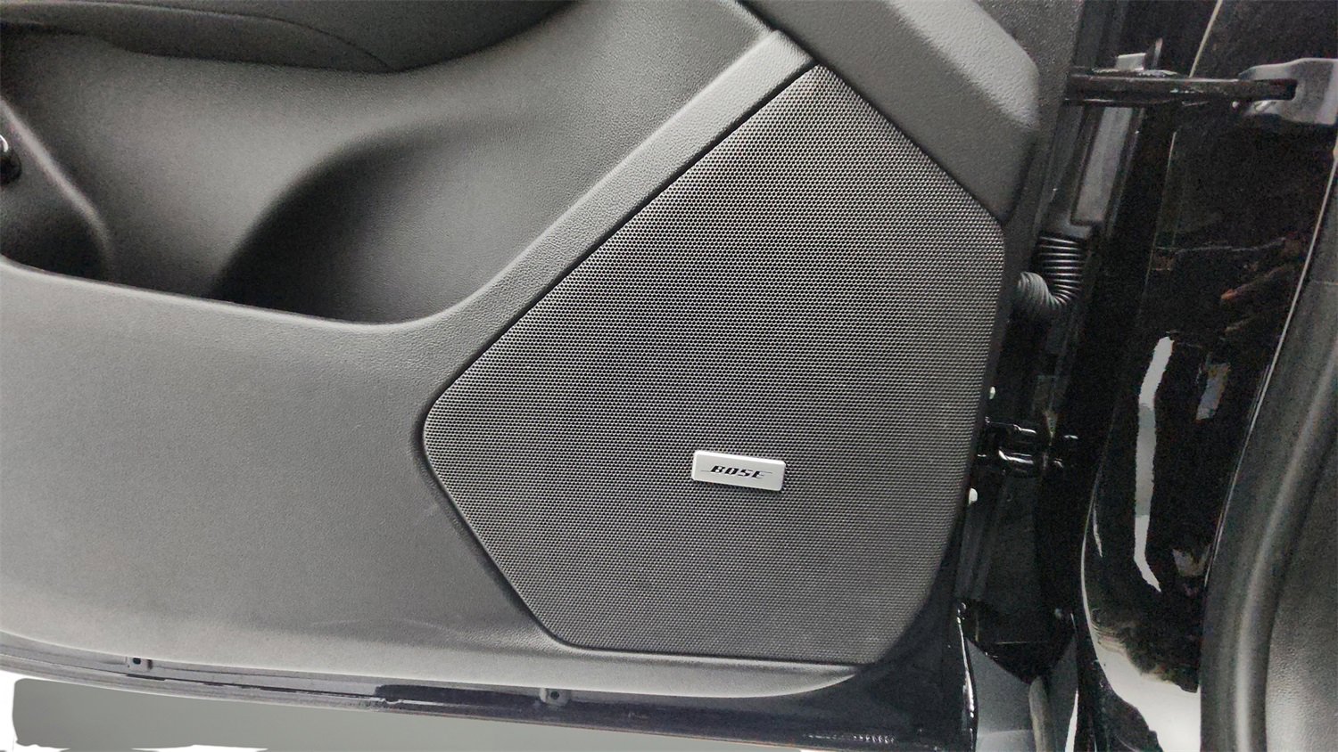 Used 2025 Cadillac XT5 Premium Luxury image 14