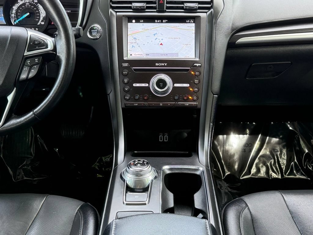 Used 2019 Ford Fusion Titanium AWD/4WD image 32