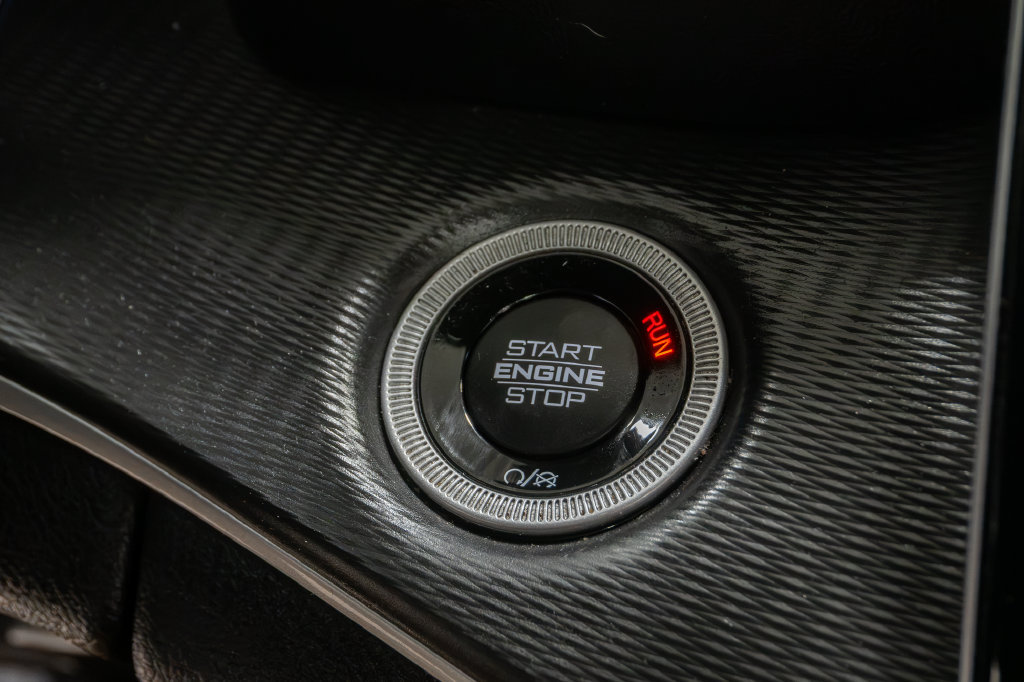 Used 2024 Jeep Grand Cherokee Altitude AWD/4WD image 16