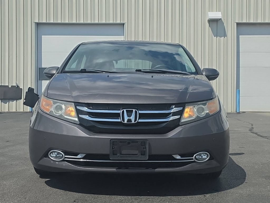 Used 2016 Honda Odyssey Touring Elite image 2