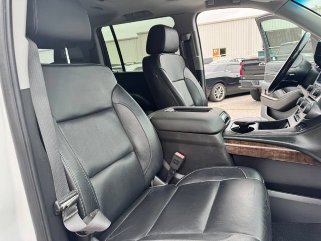 Used 2018 Chevrolet Suburban LT w/ LT Signature Package RWD image 20