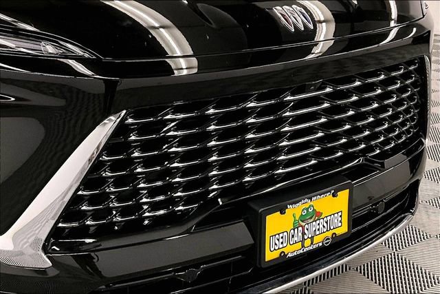 Used 2025 Buick Enclave Avenir image 35