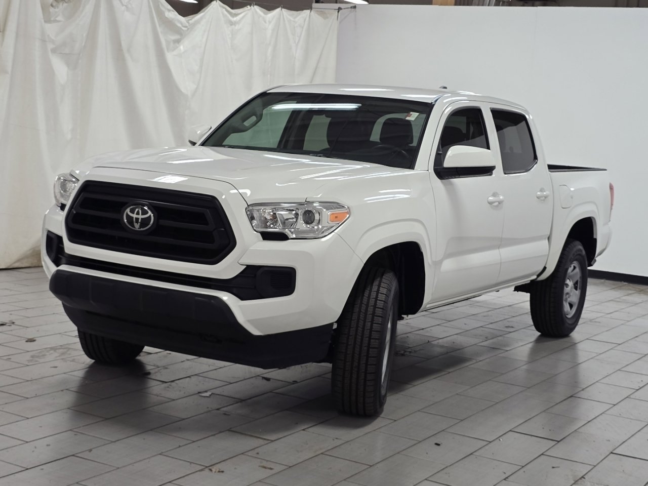Certified 2023 Toyota Tacoma SR AWD/4WD image 15