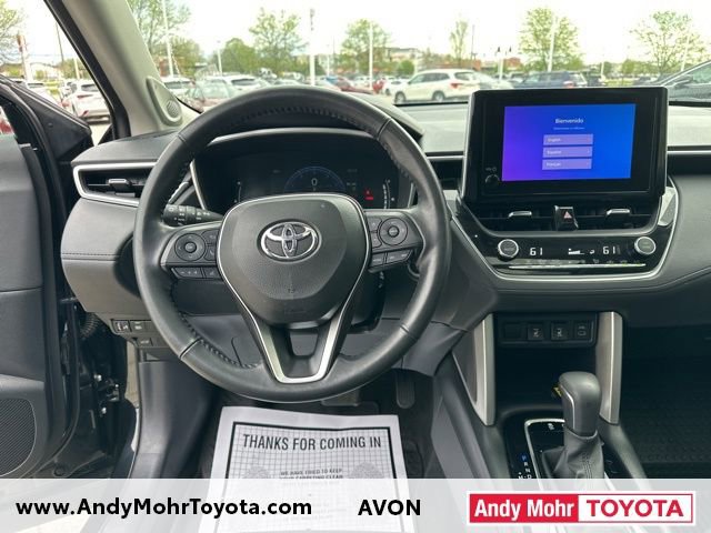 Used 2023 Toyota Corolla Cross XLE w/ Convenience Package AWD/4WD image 14