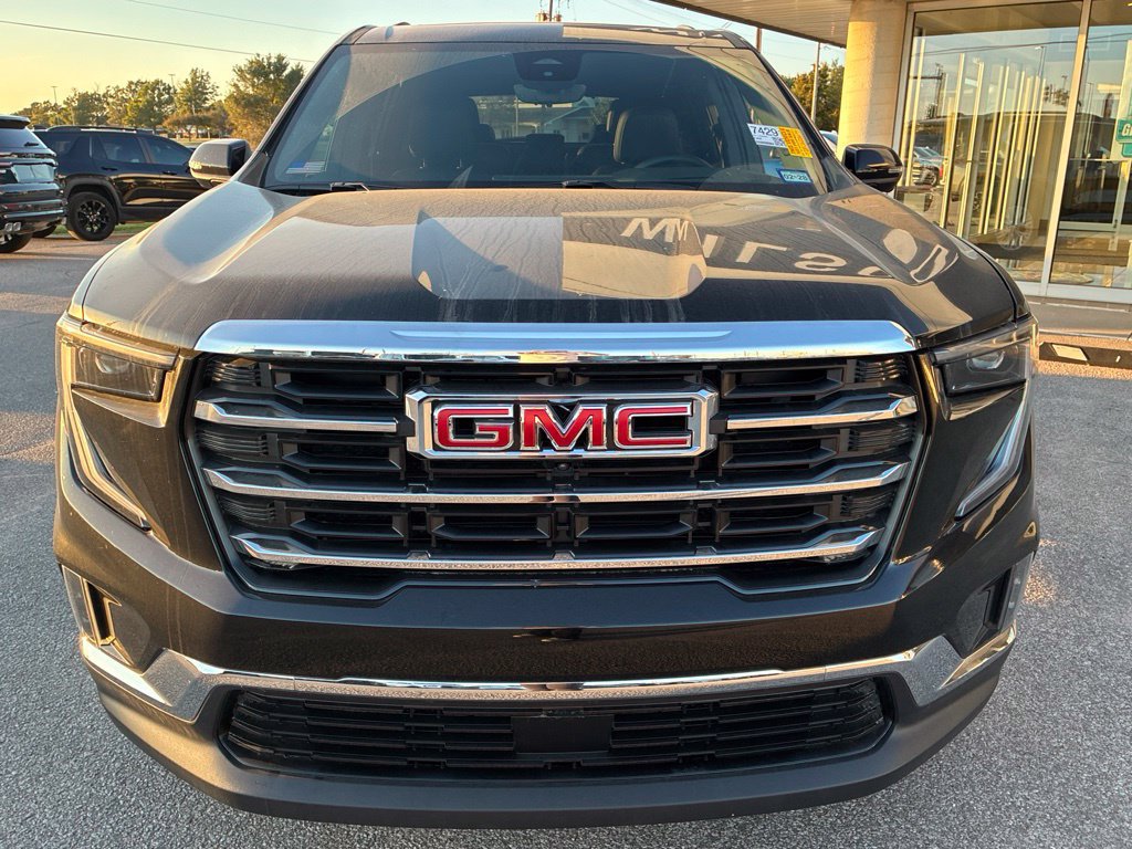 Used 2026 GMC Acadia Elevation w/ Elevation Premium Package FWD image 7
