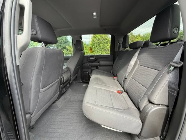 Used 2022 Chevrolet Silverado 2500 Custom w/ Custom Convenience Package AWD/4WD image 8
