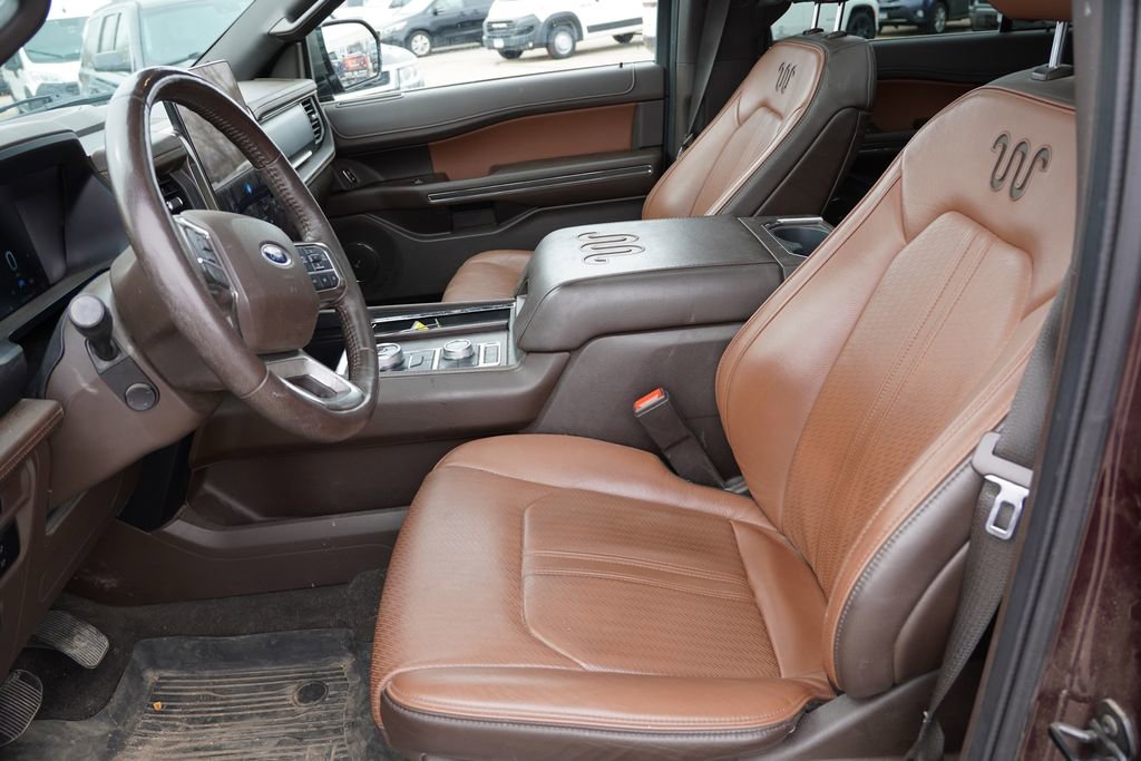Used 2023 Ford Expedition Max King Ranch image 6