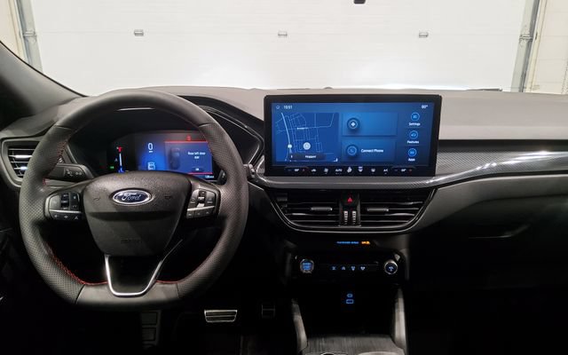Used 2023 Ford Escape ST-Line w/ Tech Pack #1 FWD image 27