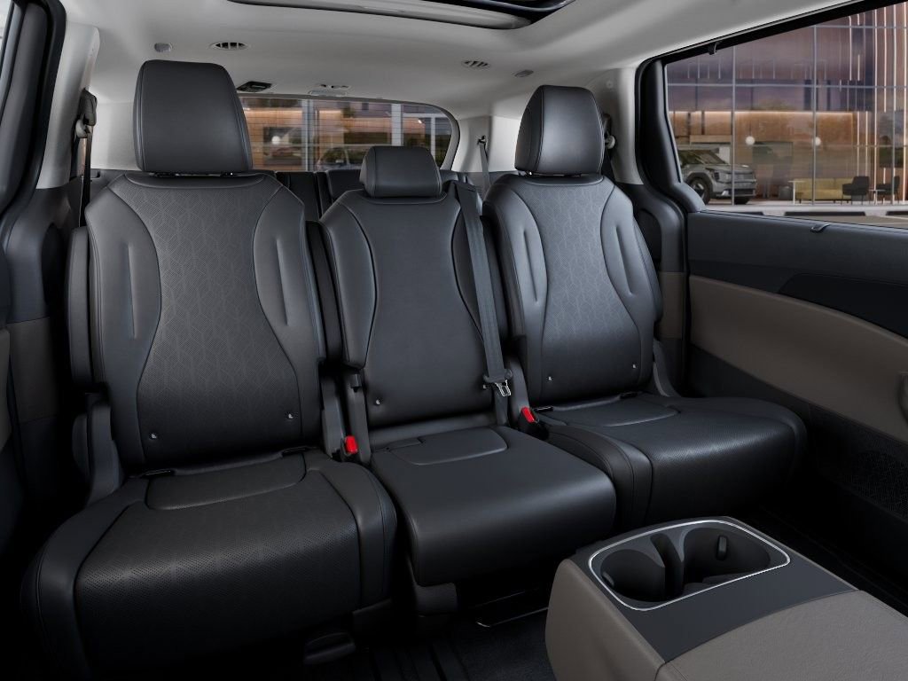 New 2026 Kia Carnival SX FWD image 17