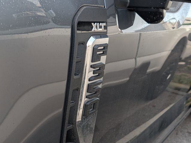 New 2026 Ford F350 XLT w/ XLT Premium Package AWD/4WD image 3