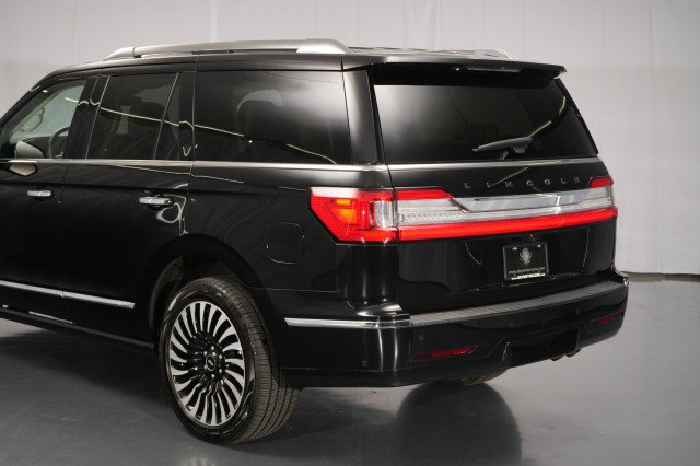 Used 2019 Lincoln Navigator Black Label AWD/4WD image 16