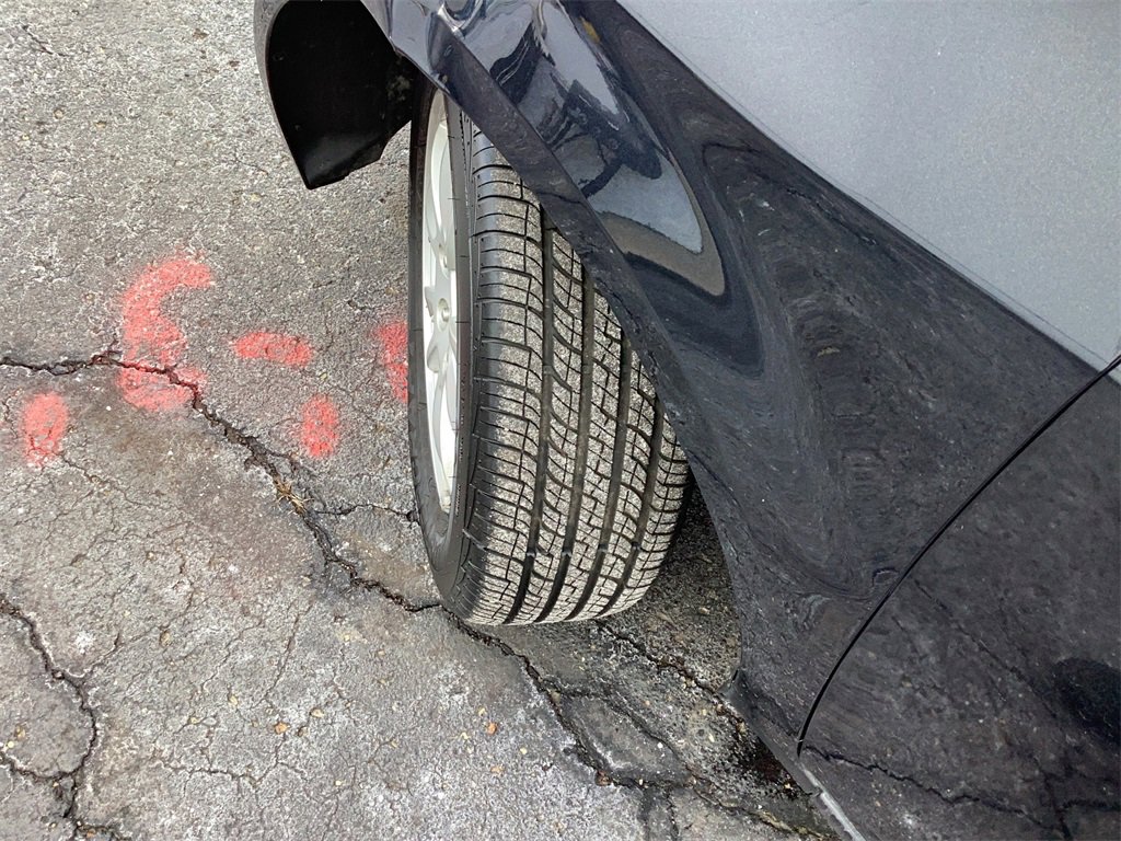 Used 2013 Chevrolet Sonic LT image 25