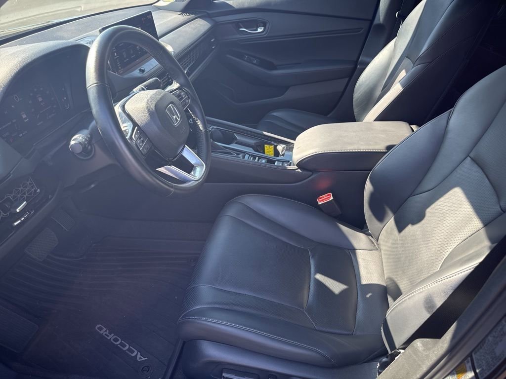 Used 2024 Honda Accord Touring image 10