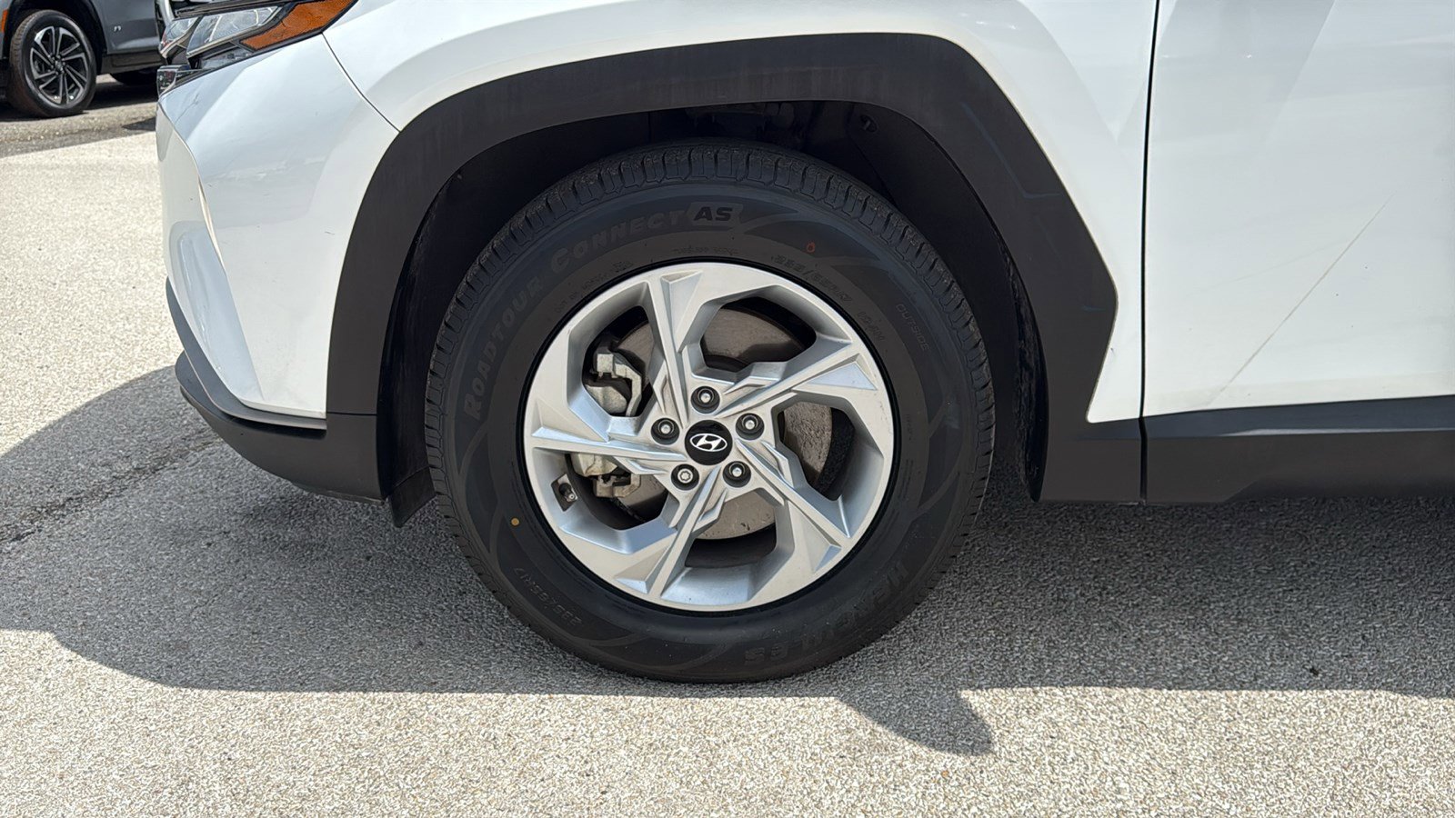 Used 2024 Hyundai Tucson SE image 27