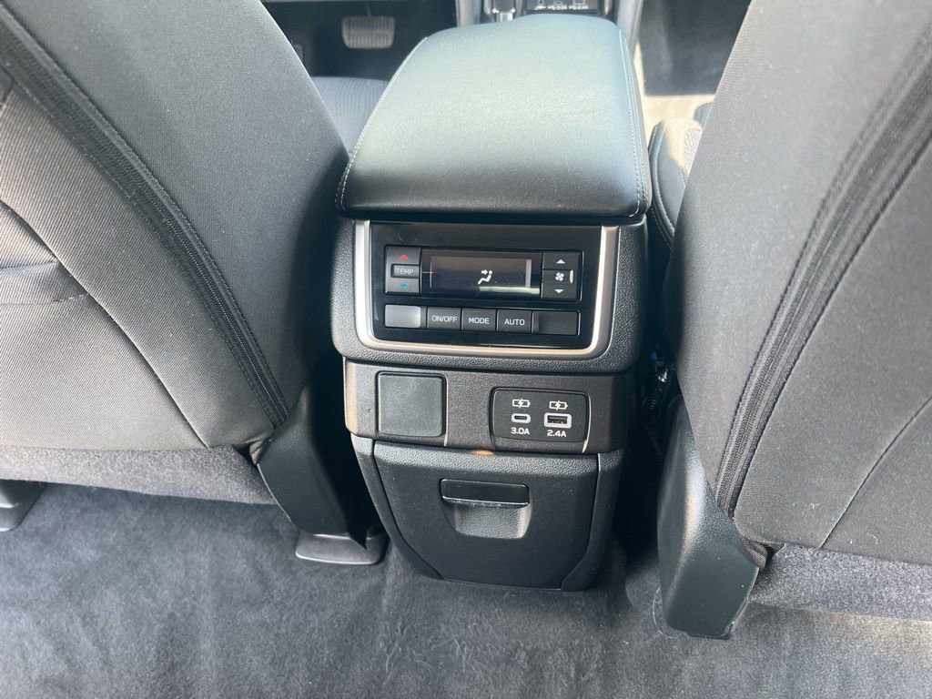 Used 2023 Subaru Ascent Premium w/ Convenience Package AWD/4WD image 19