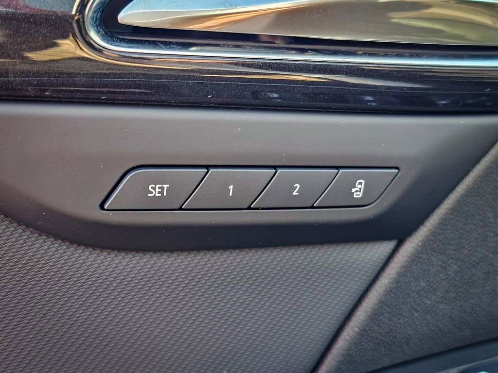 Certified 2025 Buick Envision Preferred image 10