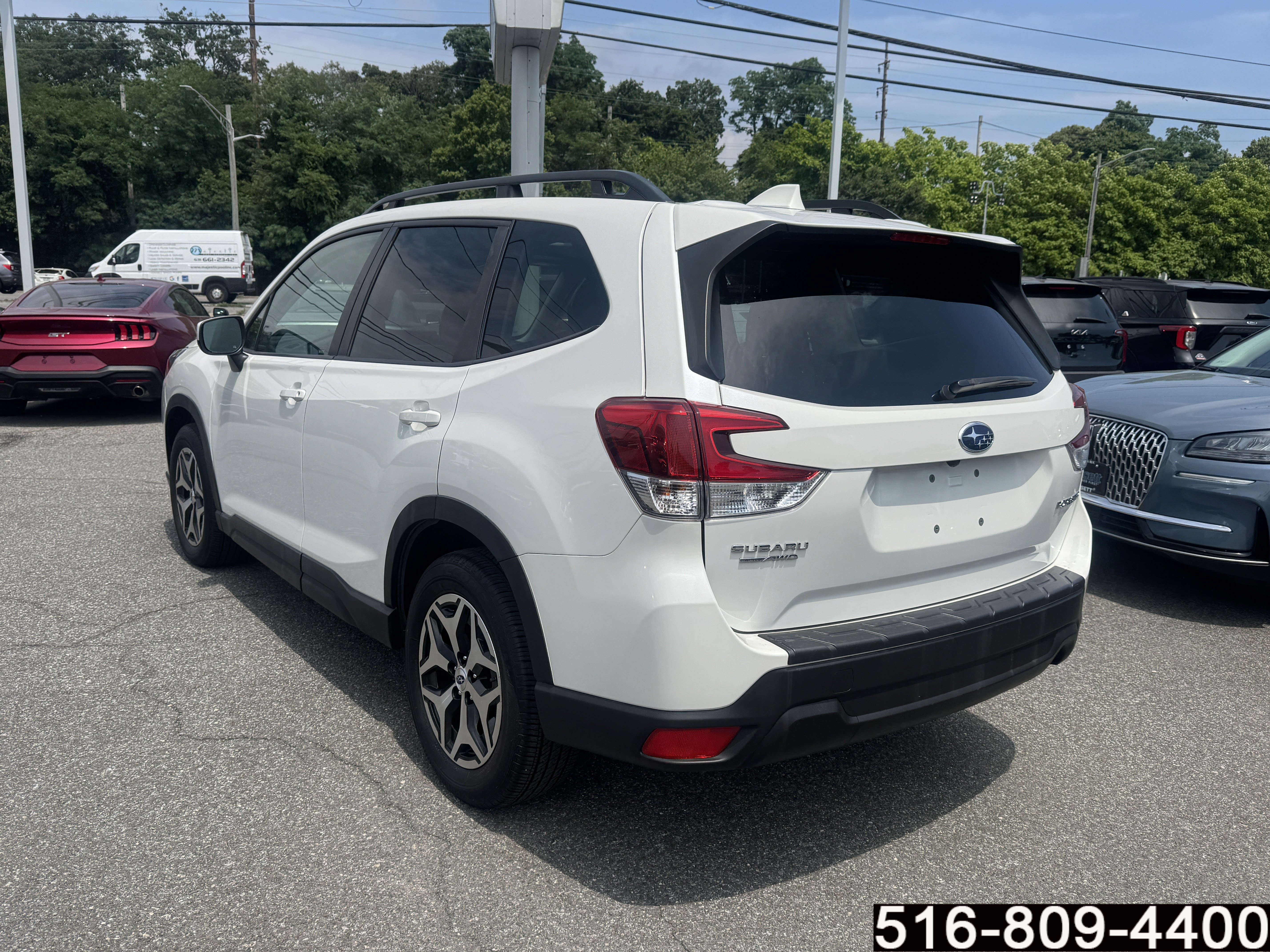 Used 2023 Subaru Forester Premium AWD/4WD image 7