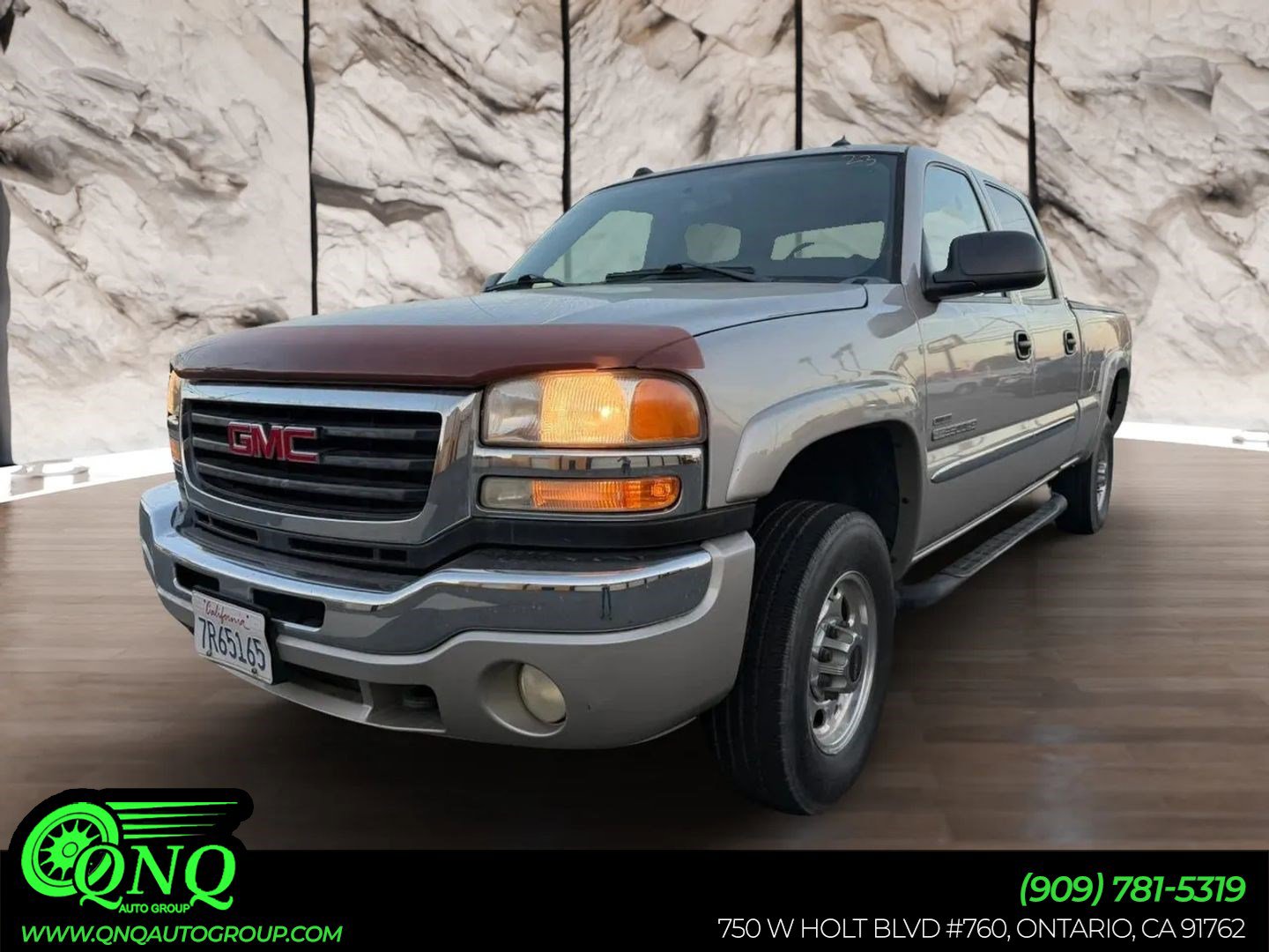Used 2005 GMC Sierra 2500 SLT w/ Heavy-Duty Power Package RWD image 1
