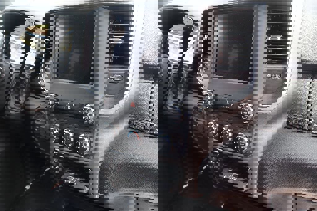 Used 2024 RAM 3500 Big Horn image 11