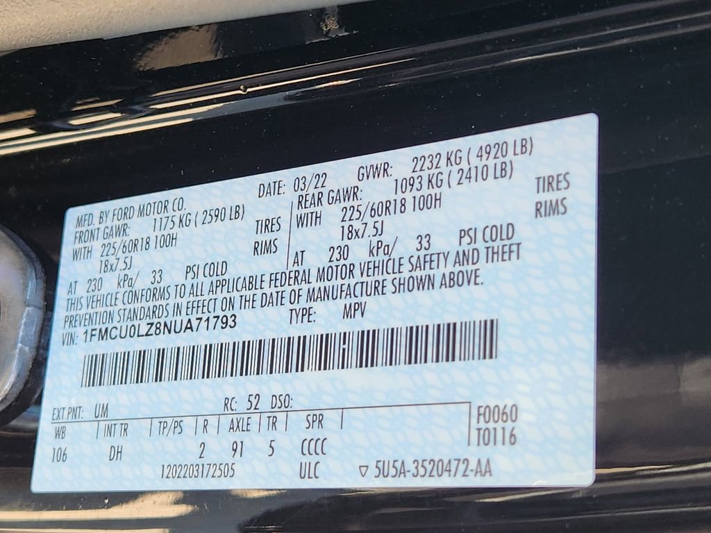 Used 2022 Ford Escape Titanium w/ Titanium Premium Package image 33