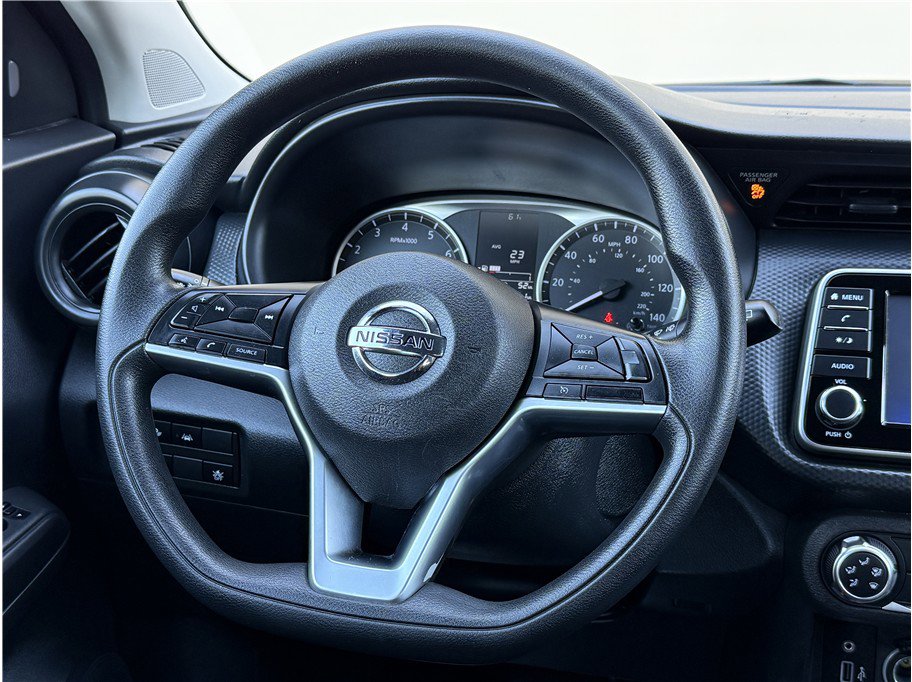 Used 2021 Nissan Kicks S image 35