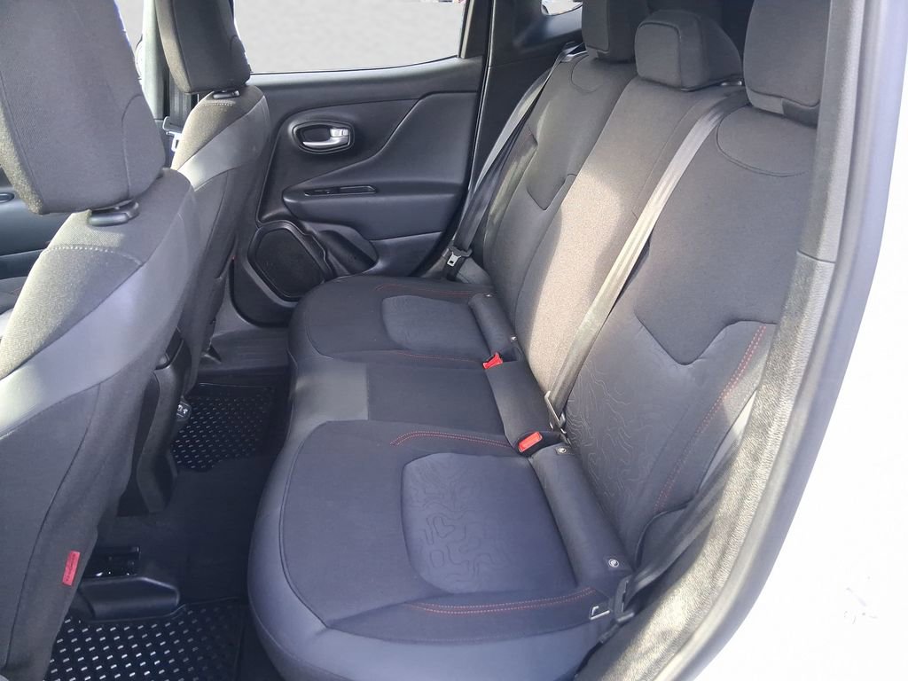 Used 2023 Jeep Renegade Trailhawk AWD/4WD image 10