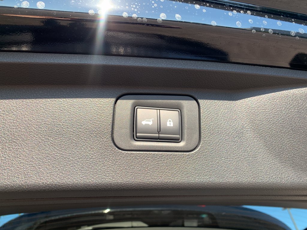 New 2026 Nissan Armada Platinum RWD image 8