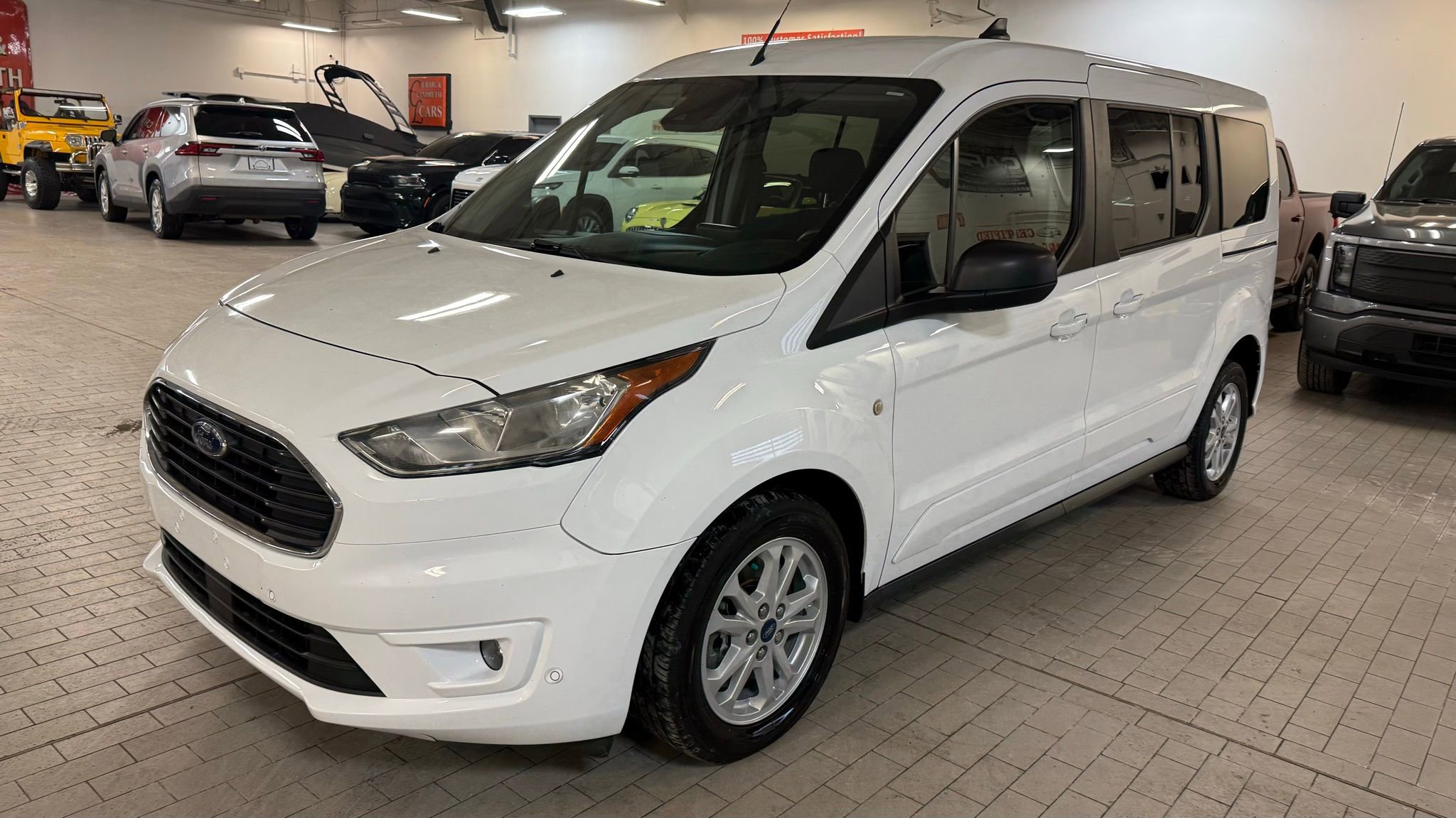 Used 2019 Ford Transit Connect XLT video 2