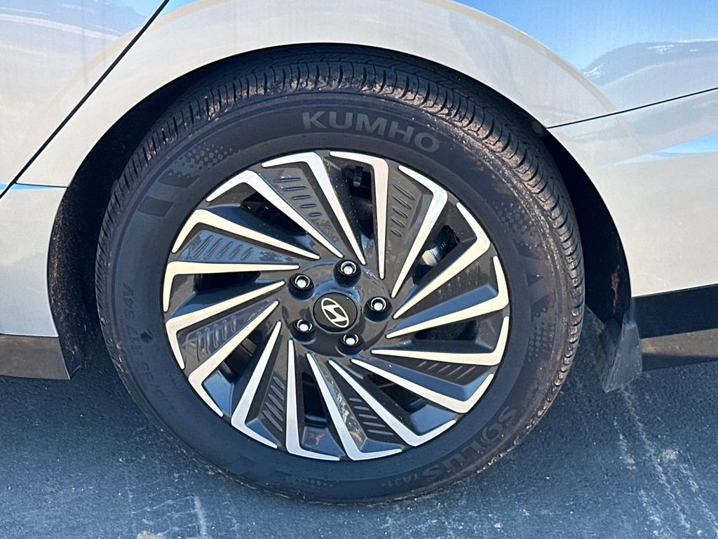 New 2025 Hyundai Sonata Limited image 19