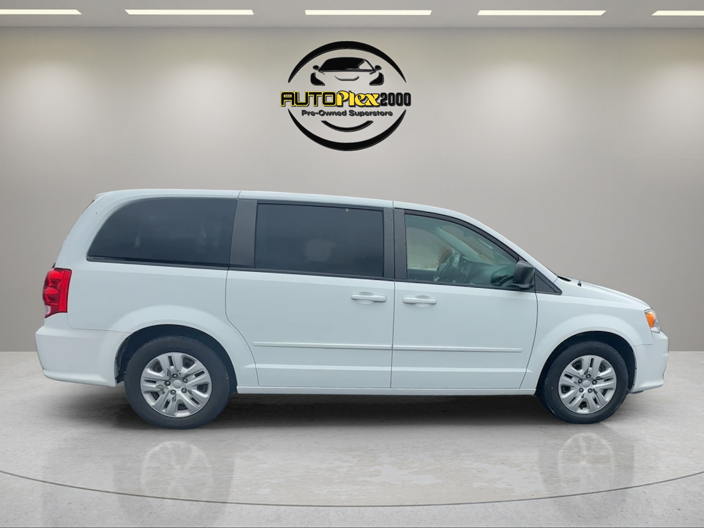 Used 2017 Dodge Grand Caravan SE w/ Power Window Group FWD image 8