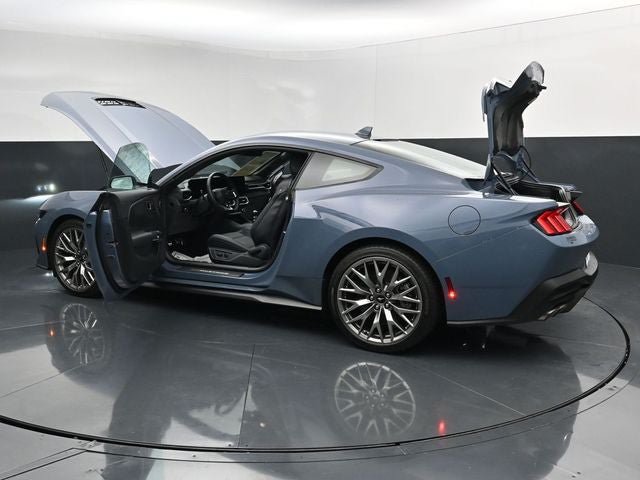 Used 2025 Ford Mustang GT Premium RWD image 38