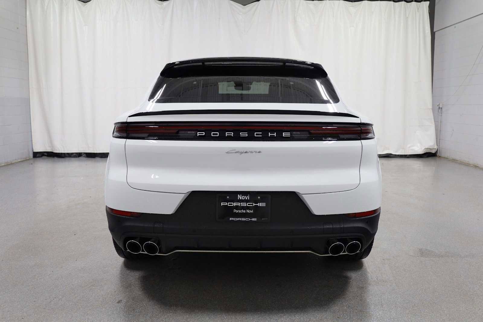 New 2026 Porsche Cayenne Coupe AWD/4WD image 7