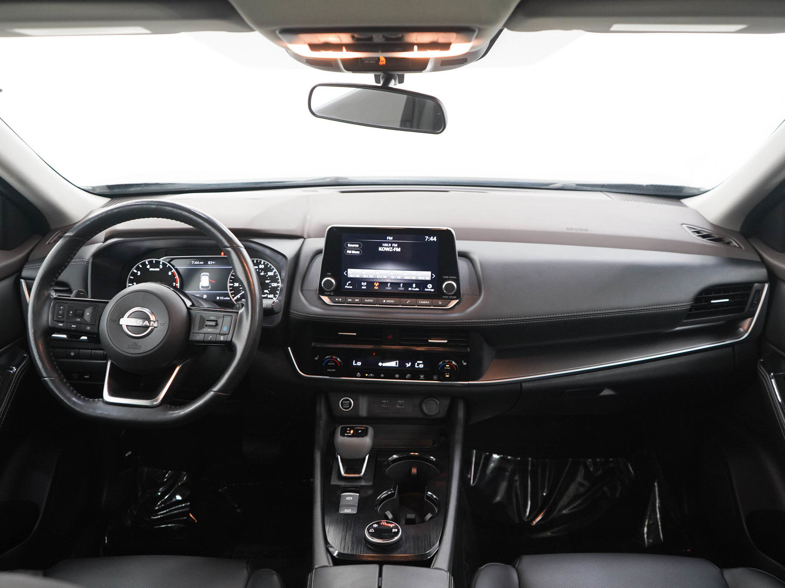 Used 2023 Nissan Rogue SV w/ SV Premium B Package AWD/4WD image 13