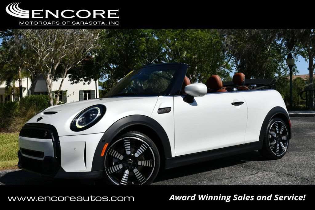 Used 2023 MINI Cooper S FWD image 1