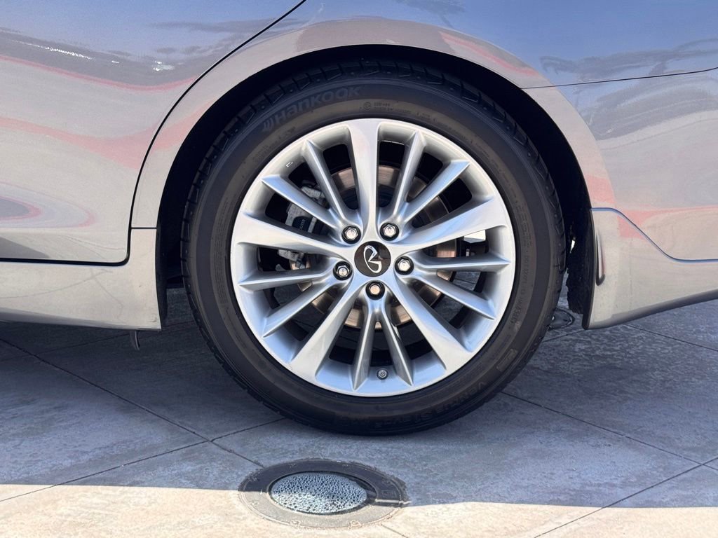 Used 2022 INFINITI Q50 Luxe w/ Cargo Package RWD image 10