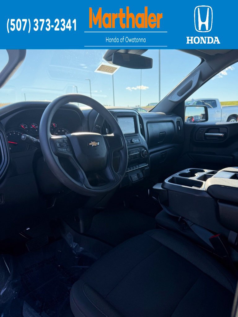 Used 2022 Chevrolet Silverado 1500 Custom AWD/4WD image 11