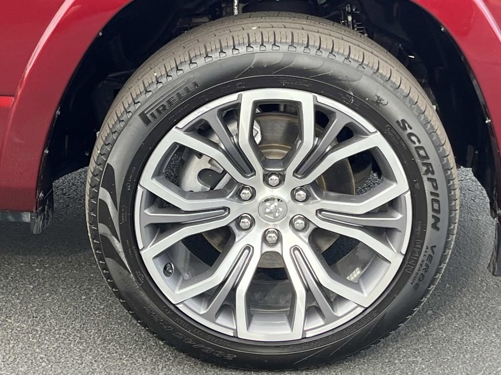 Used 2025 RAM 1500 Tungsten w/ Trailer Tow Group image 9