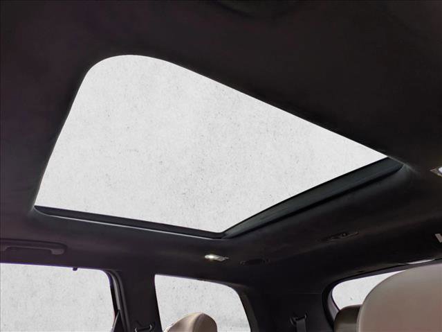 Used 2022 Kia Telluride SX w/ SX Prestige Package image 19