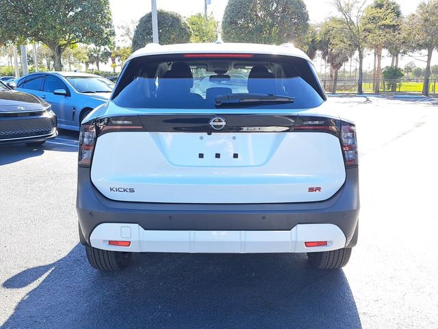 Used 2025 Nissan Kicks SR image 5
