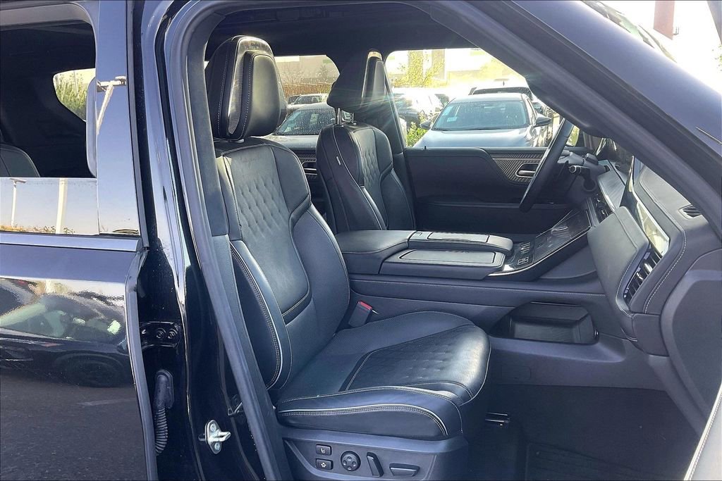 Used 2025 INFINITI QX80 Autograph image 7