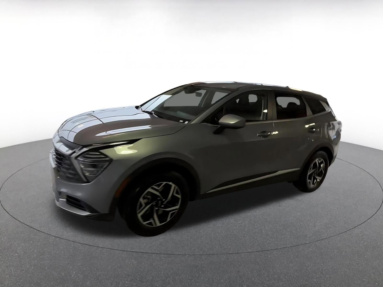 Used 2025 Kia Sportage LX image 10