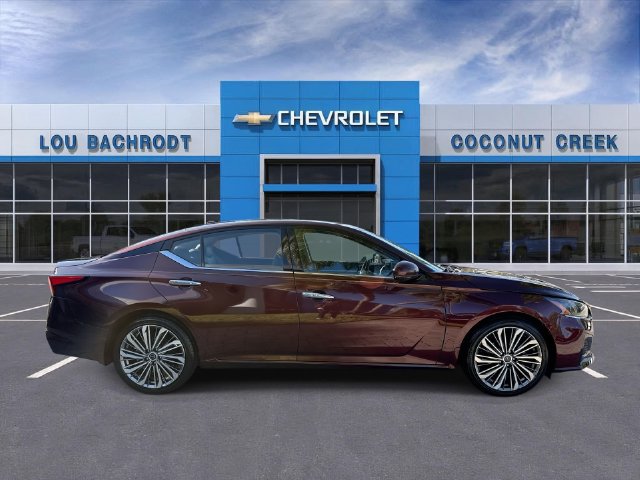 Used 2023 Nissan Altima 2.5 SL FWD image 9