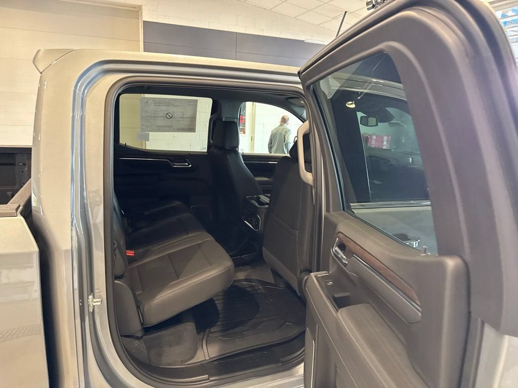 New 2026 GMC Sierra 1500 SLT AWD/4WD image 16