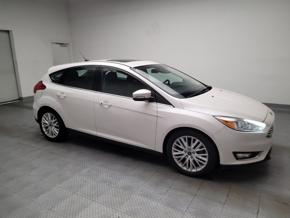 Used 2018 Ford Focus Titanium w/ Titanium Technology Package FWD image 11