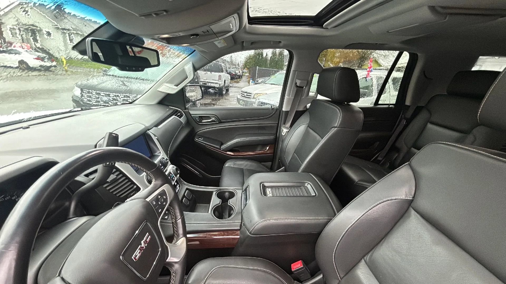 Used 2017 GMC Yukon SLT w/ Open Road Package image 26