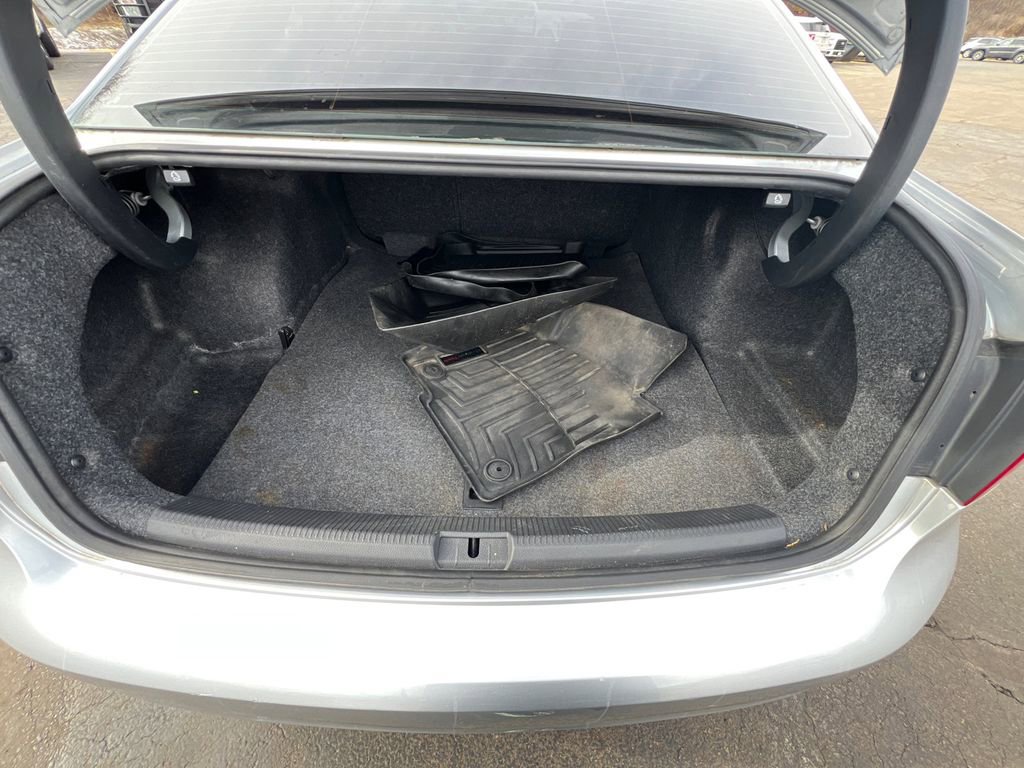 Used 2013 Volkswagen Passat 2.5 S image 29