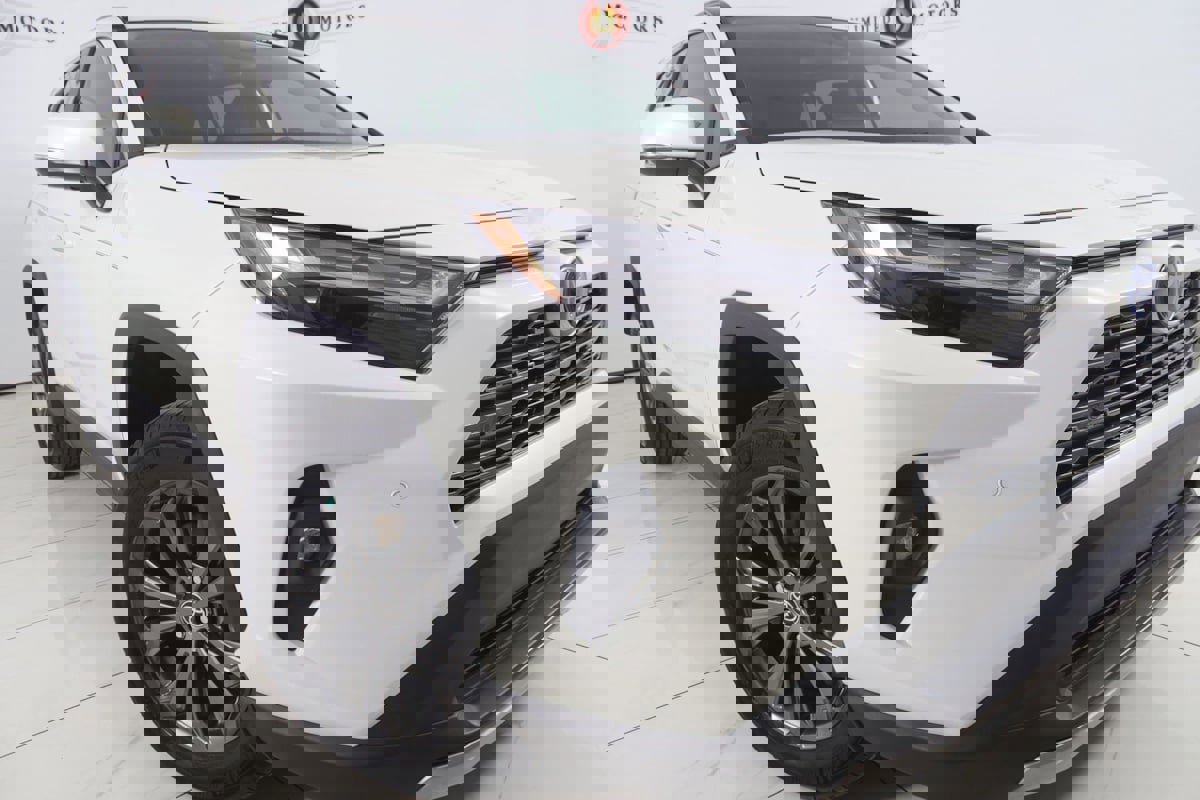 Used 2022 Toyota RAV4 Limited AWD/4WD image 15