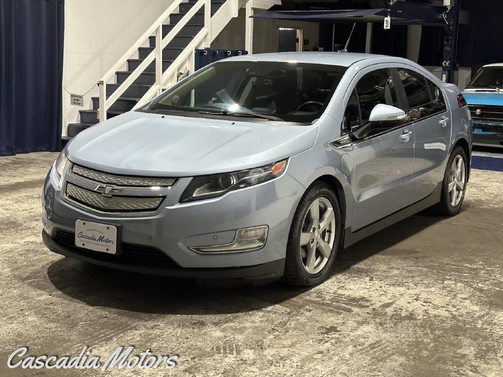 Used 2013 Chevrolet Volt Premium w/ Premium Trim Package FWD image 4