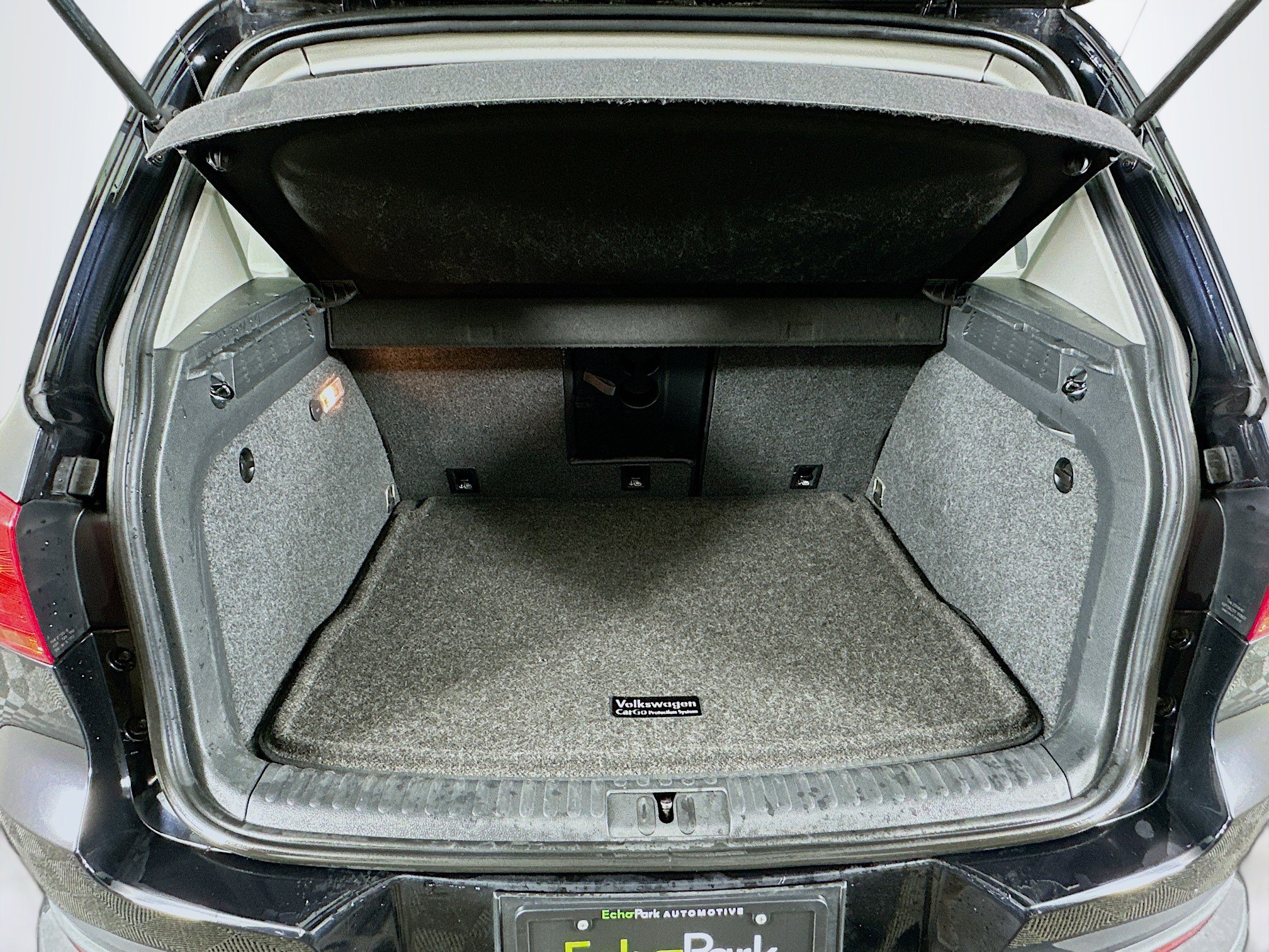 Used 2017 Volkswagen Tiguan S image 27